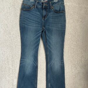 Wrangler Women’s Boot Cut Jeans Black Size 7/8 32. Mid Rise See Measurements